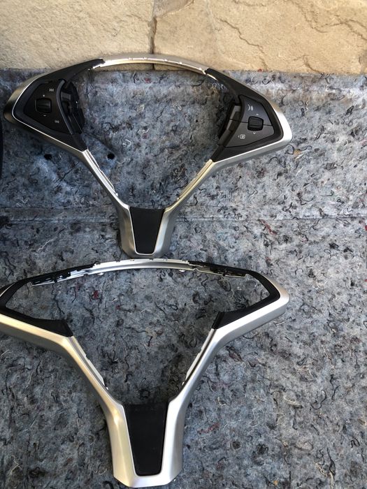Руль Tesla model S