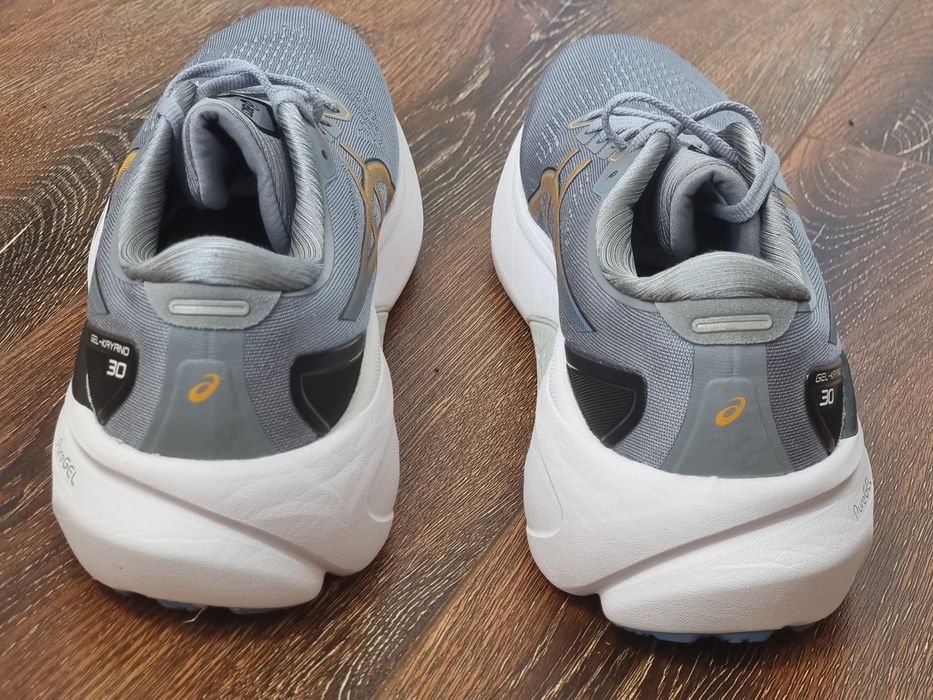 Оригінал 100% чоловічі кросівки asics gel kayano 30   eur 44
