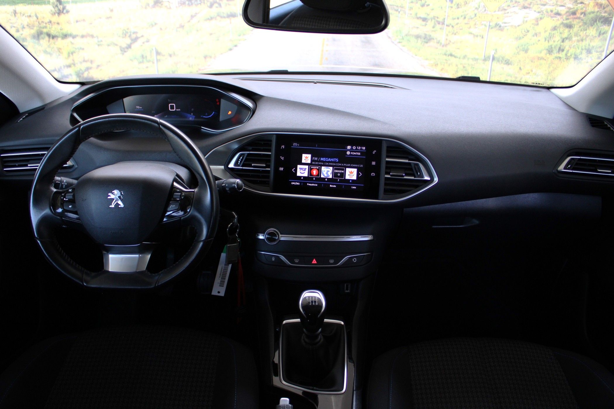 Peugeot 308 1.5 BlueHDi Business Line