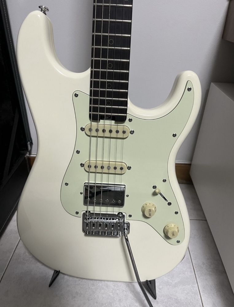 Schecter Nick Johnston Traditional HSS