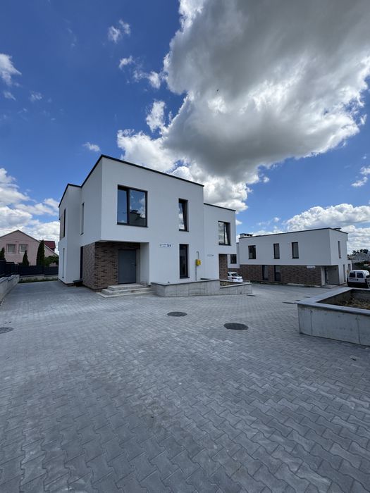 Будинок Гаї Гричинські поблизу Подолян