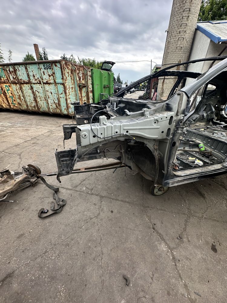 Ćwiartka przód Qashqai J10 lewa prawa podłużnica Nissan Qashqai J10