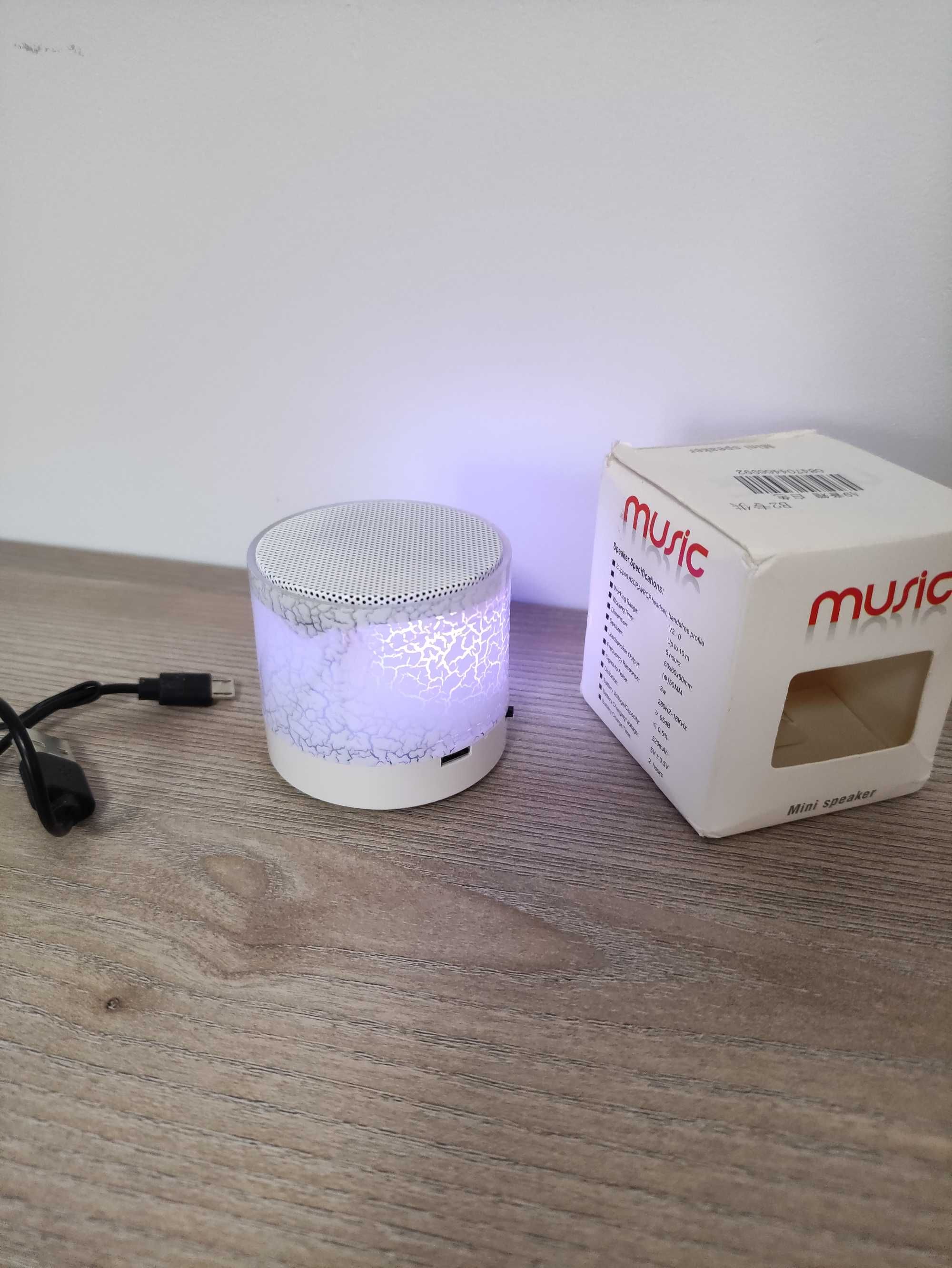 Głośnik Bluetooth Mini Bezprzewodowy Kolorowy LED Karta USB