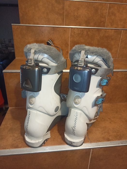 Buty narciarskie Atomic podgrzewane
