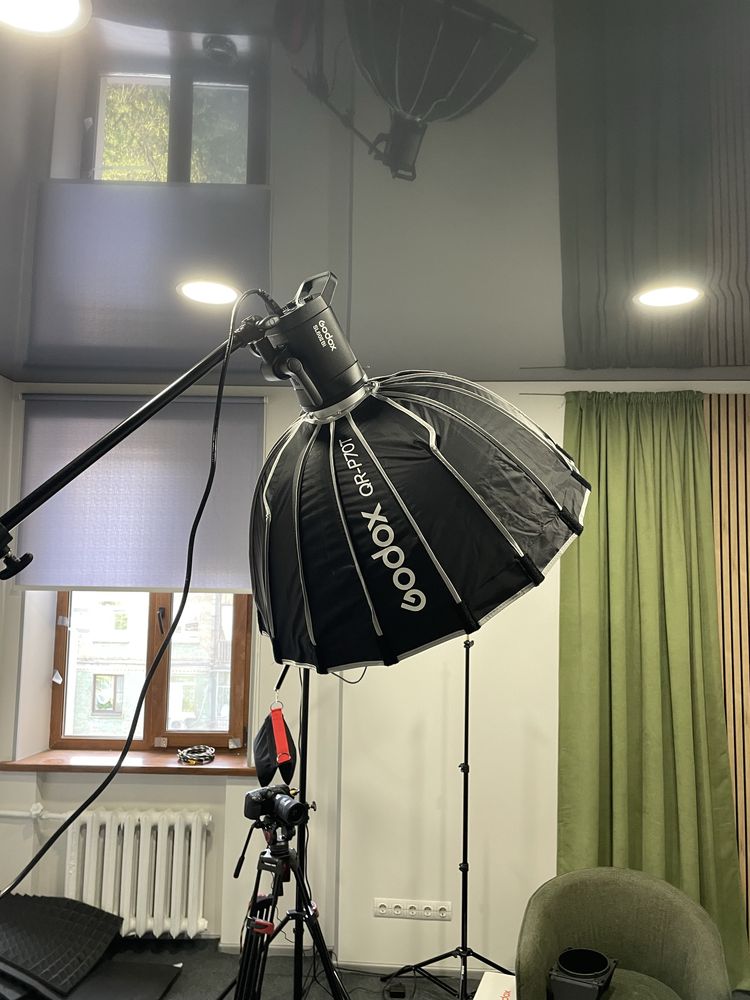 світло Godox SL60IIBI и софтбокс