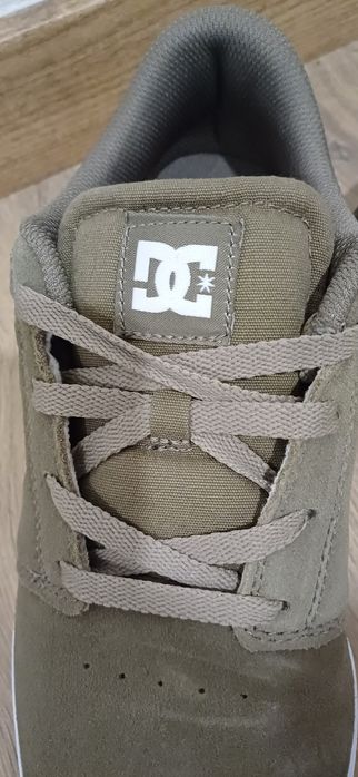 Ténis DC tamanho 43