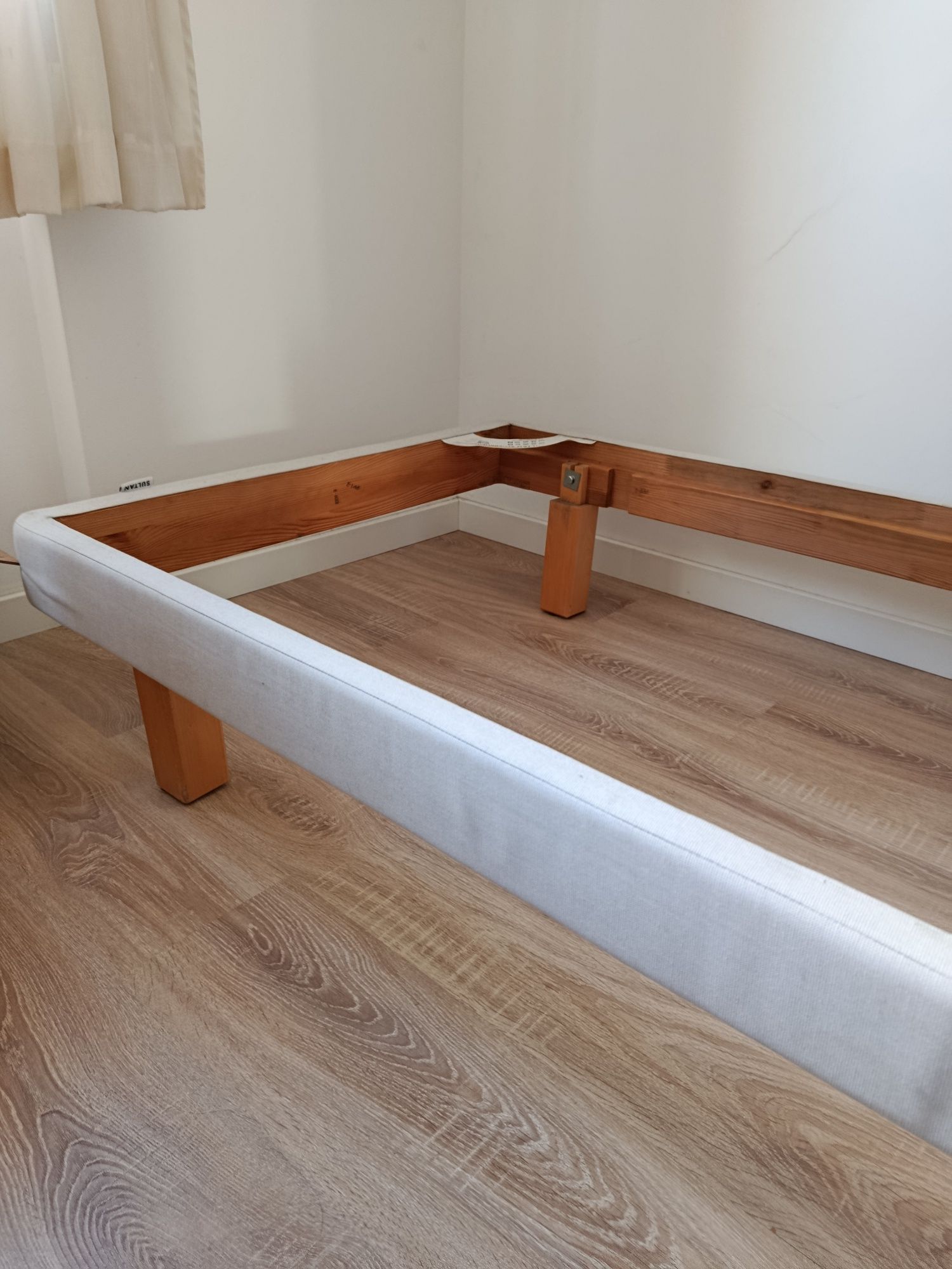 Cama solteiro Ikea