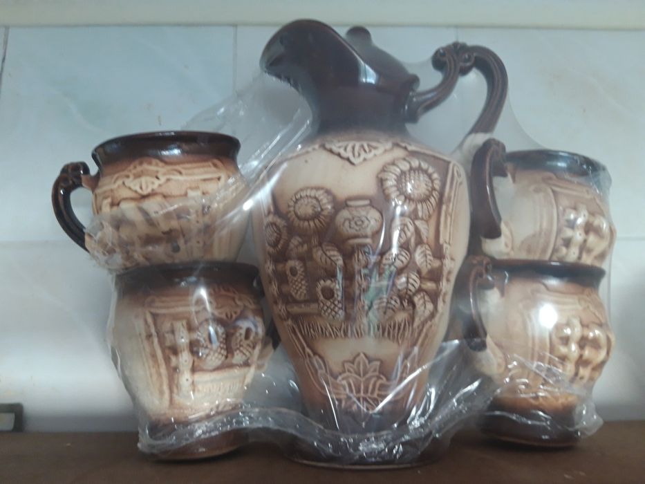 Продам Набор чайник и кружки