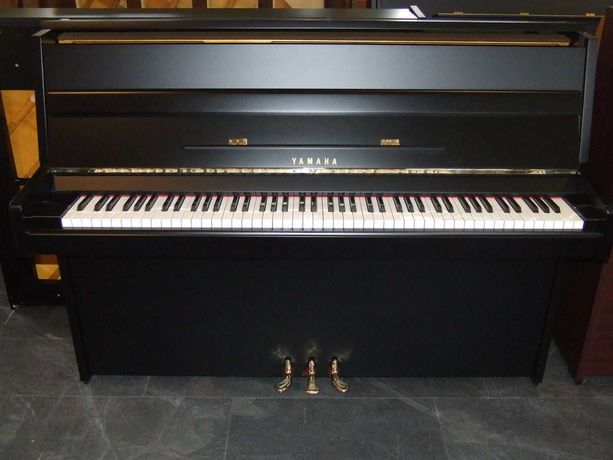 Pianino Yamaha z moderatorem made in Japan, czarne