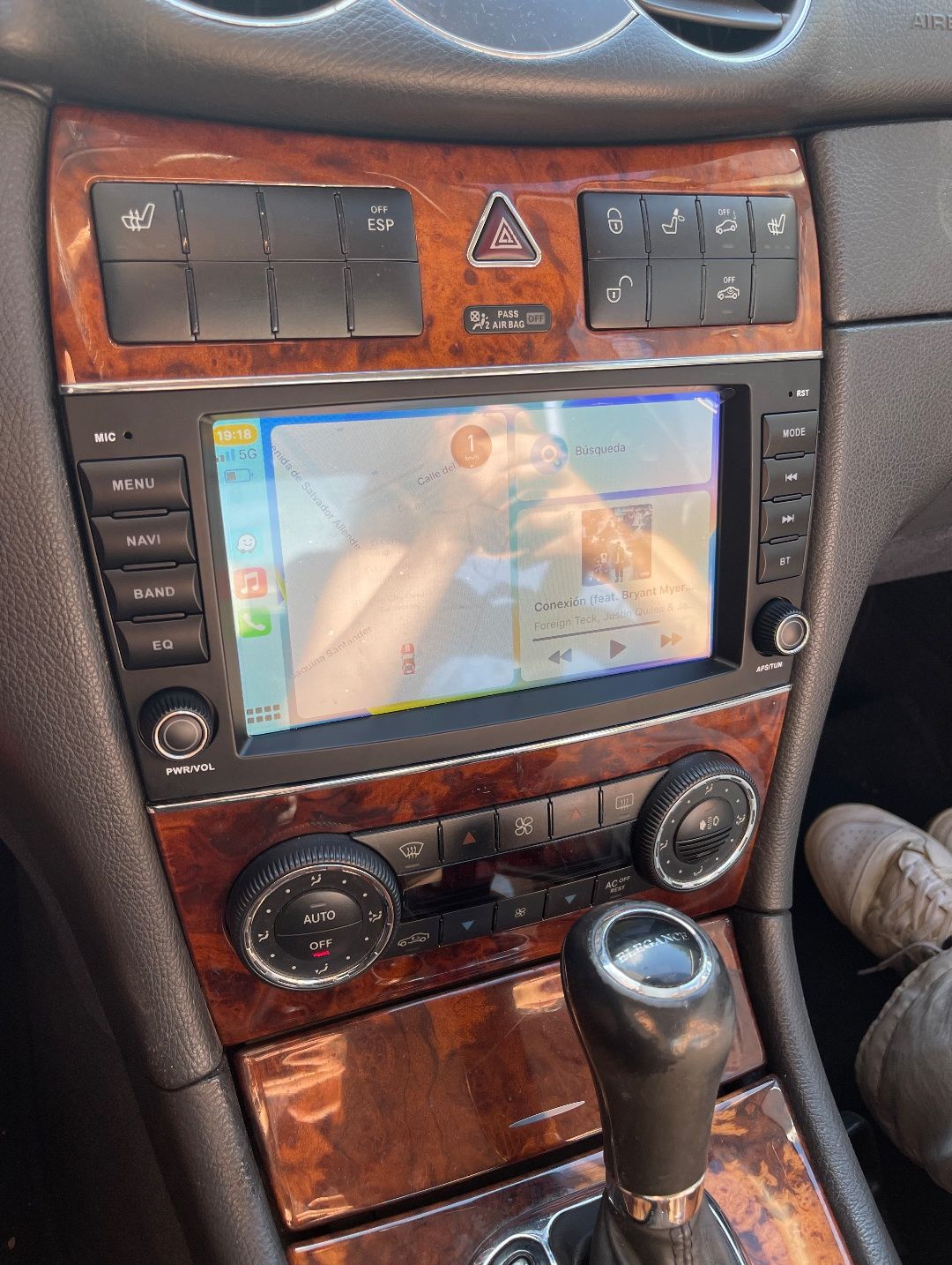 Rádio Android 13 com GPS Mercedes CLK (Novo)