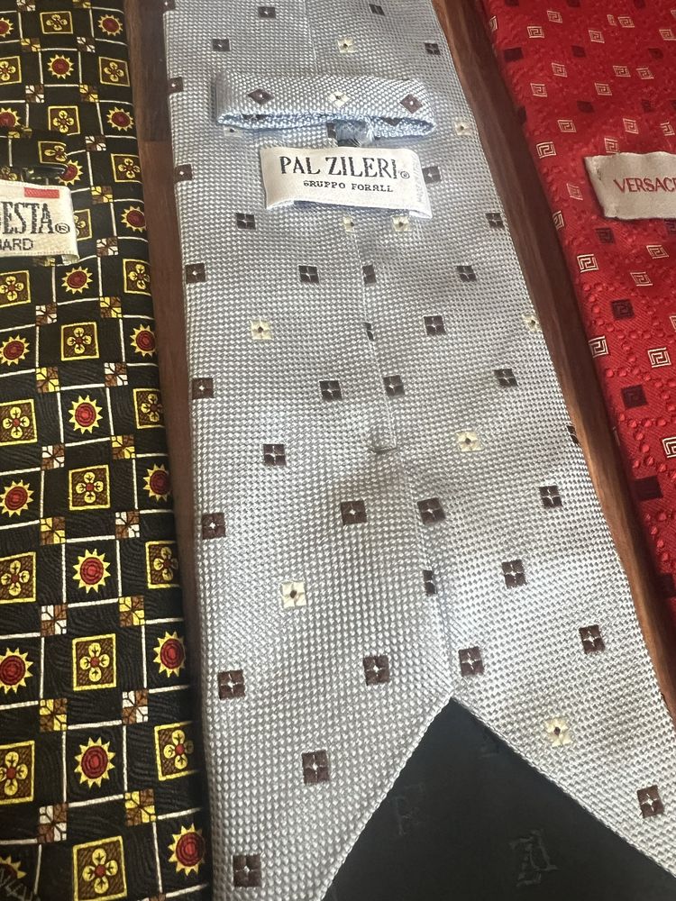 Armani, Valentino,PalZileri, Versace краватки 100%silk.