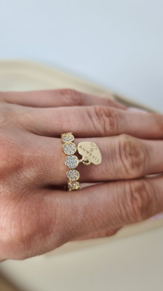 Nowy złoty pierścionek typu Tiffany,obrączka,wiszące serce,cyrkonie
