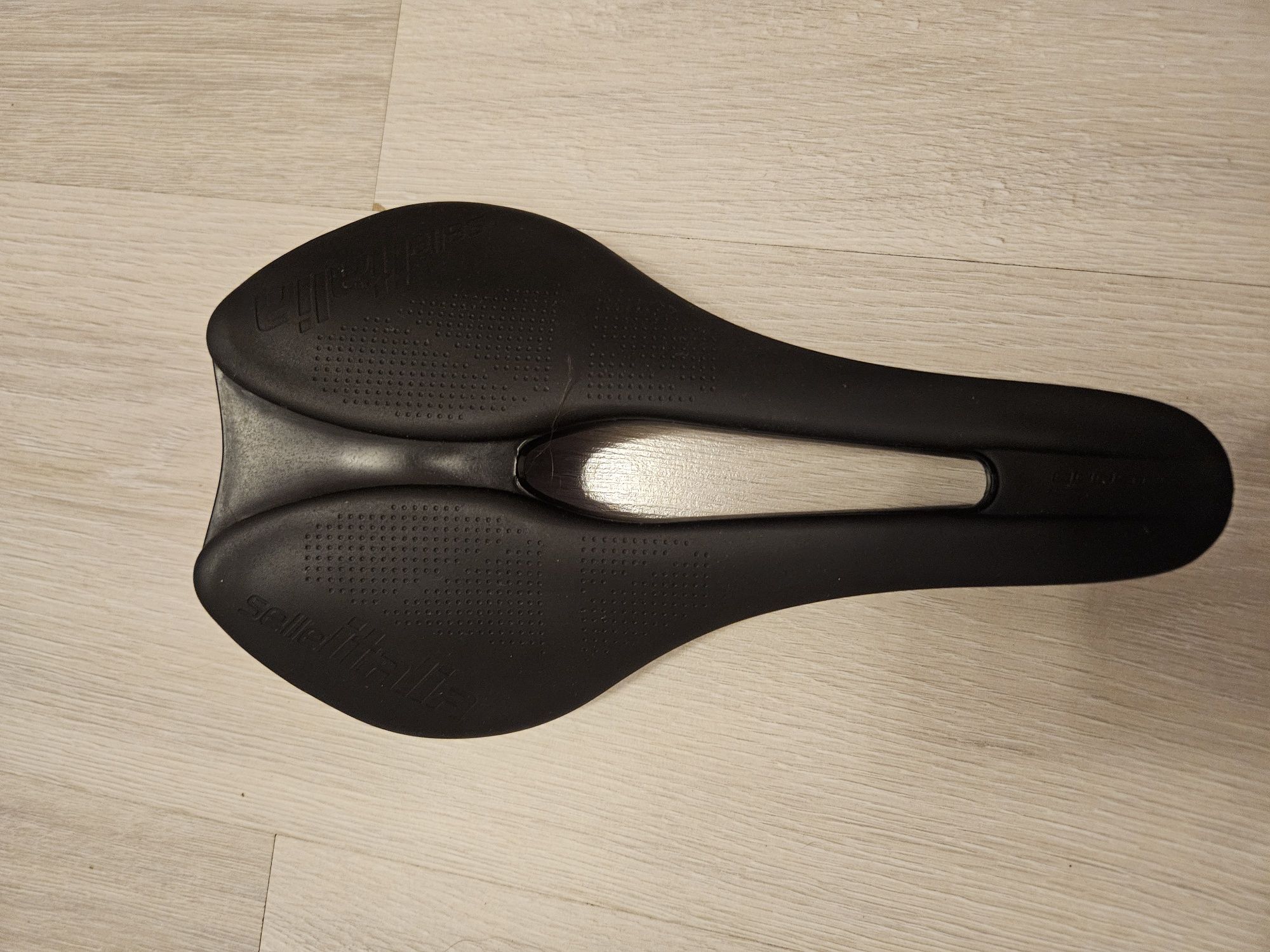 Siodełko rowerowe Selle Italia boost roz 145mm