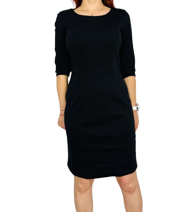 Czarna dopasowana sukienka midi z rękawem 3/4 S 36