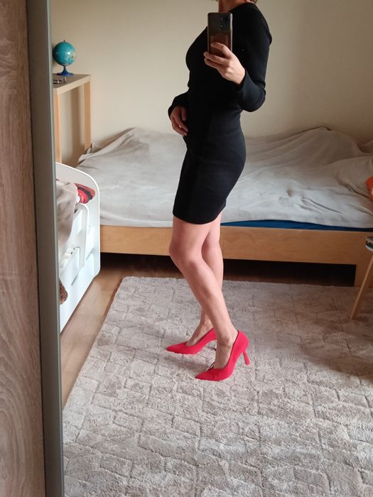 Nowa mała Czarna sukienka