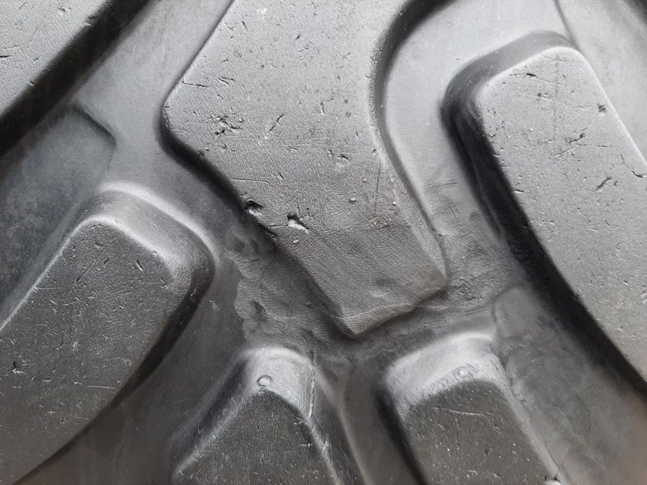 Opona używana rolnicza 750/60R30.5 ALLIANCE 885; 3200zł W4641