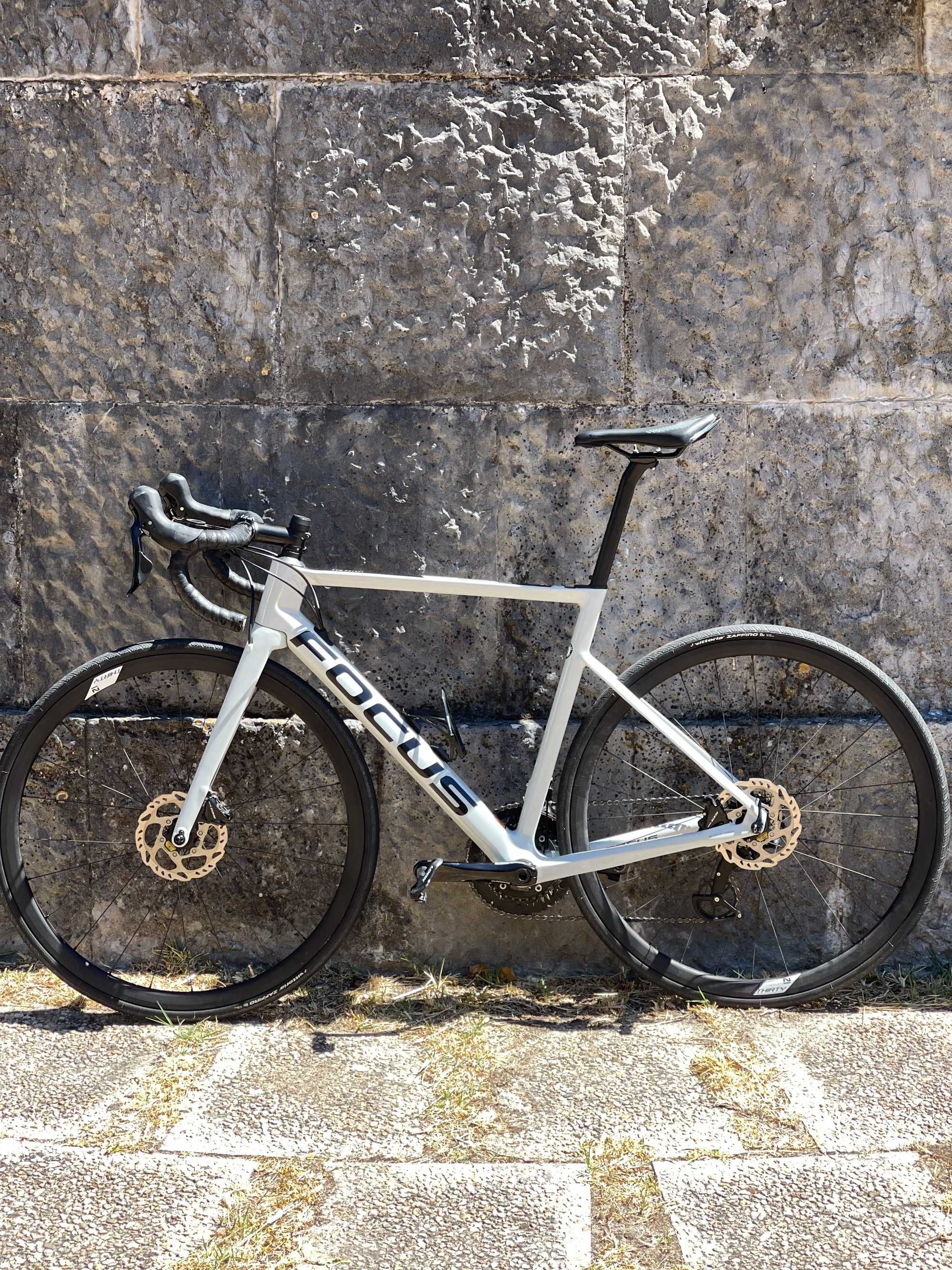 Bicicleta de estrada Focus Izalco Max Disco 8.6 - Como Nova