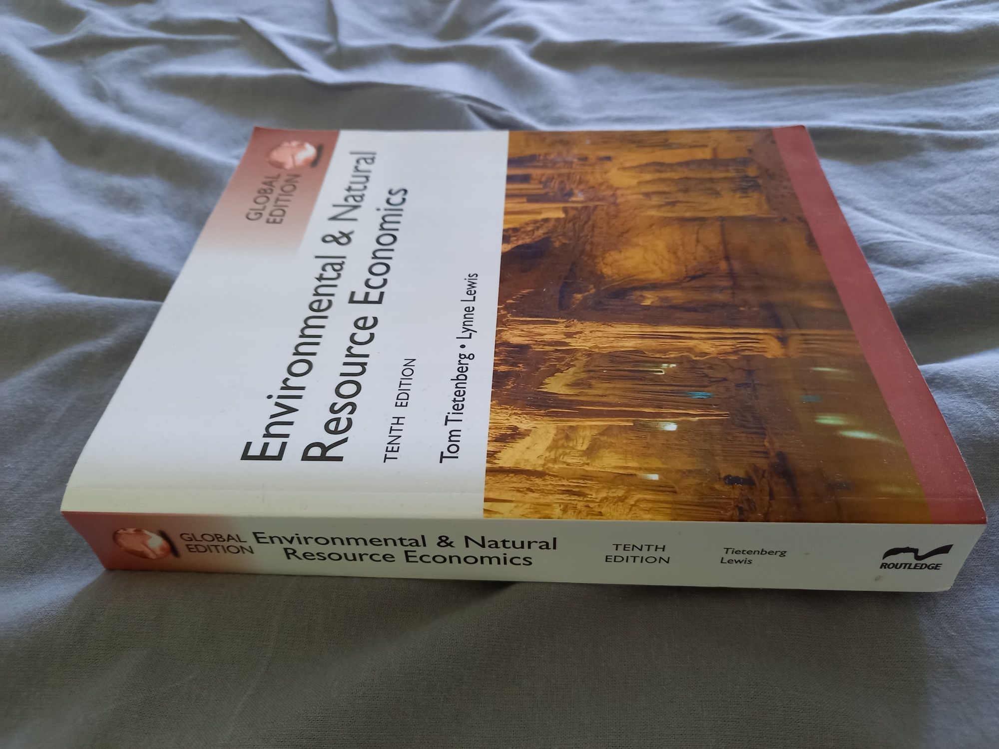 Livro Environmental and Natural Resource Economics