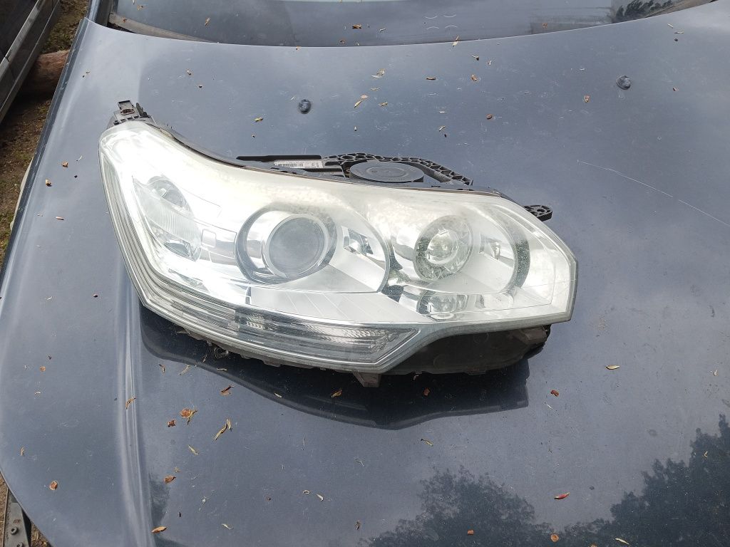 Reflektor Xenon lampa prawy przód citroen C5 x7 III Europa