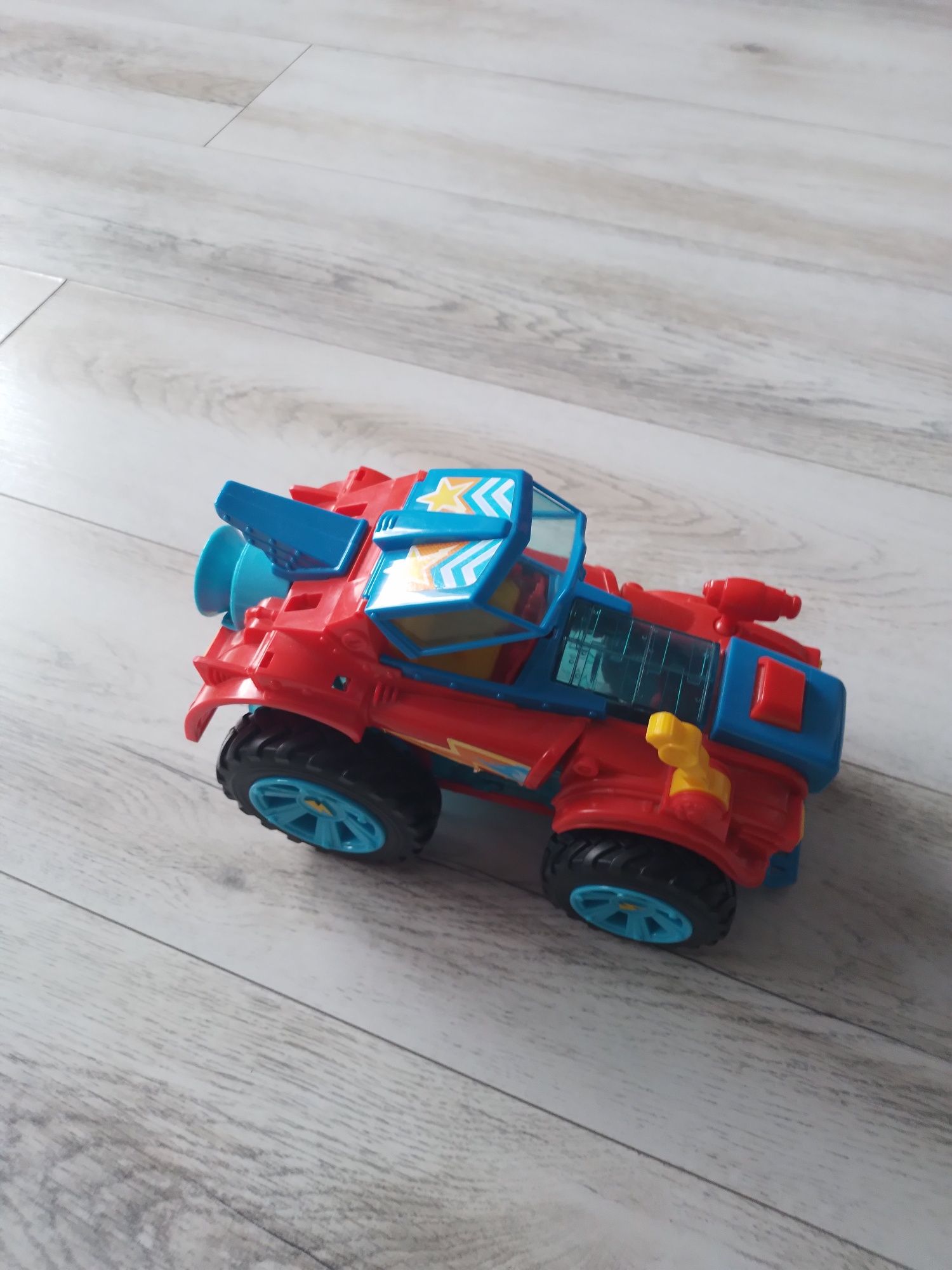 Super zings pojazd auto samochód