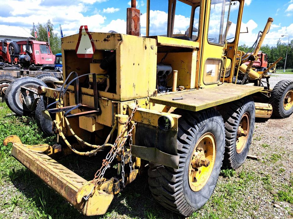 równiarka drogowa Baukema SHM 4-120A