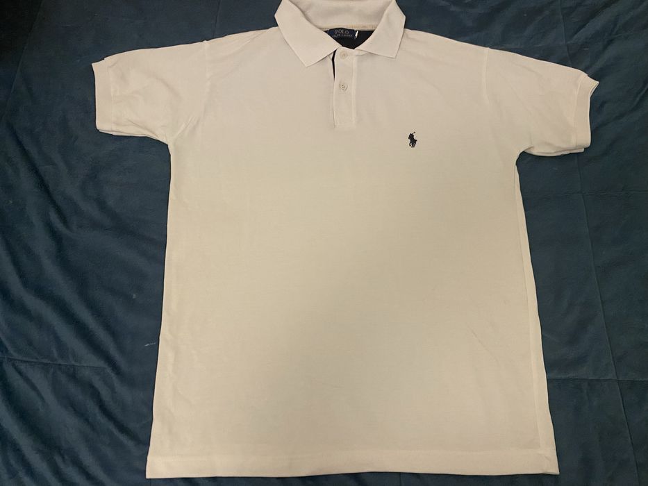 Camisa Polo Ralph Lauren branca.
