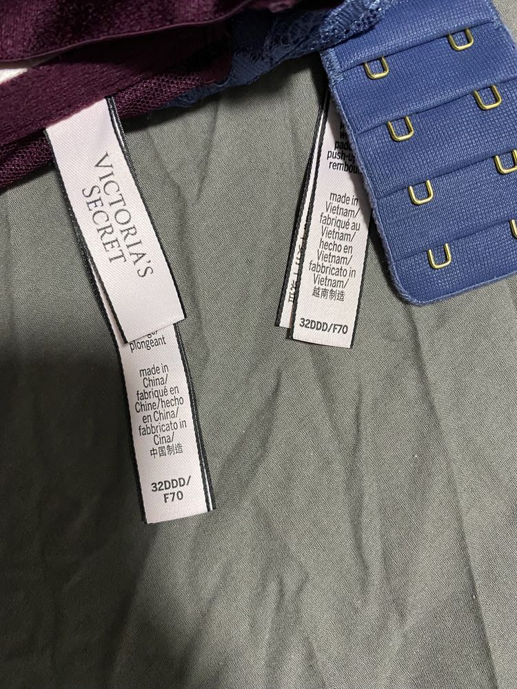 Victoria’s Secret 32DDD (70d)