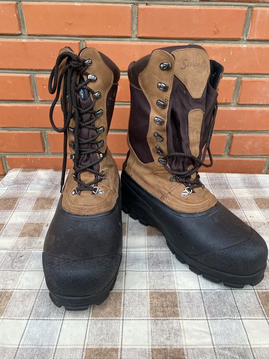 Черевики чоловічі з додатковим внутрішнім утеплювачем.