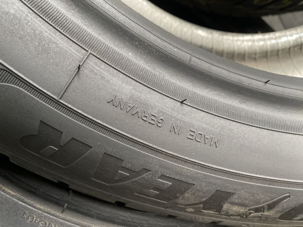Автошини Good Year 235/55/17 Резина,Колеса,Гума,Скати,Шини)