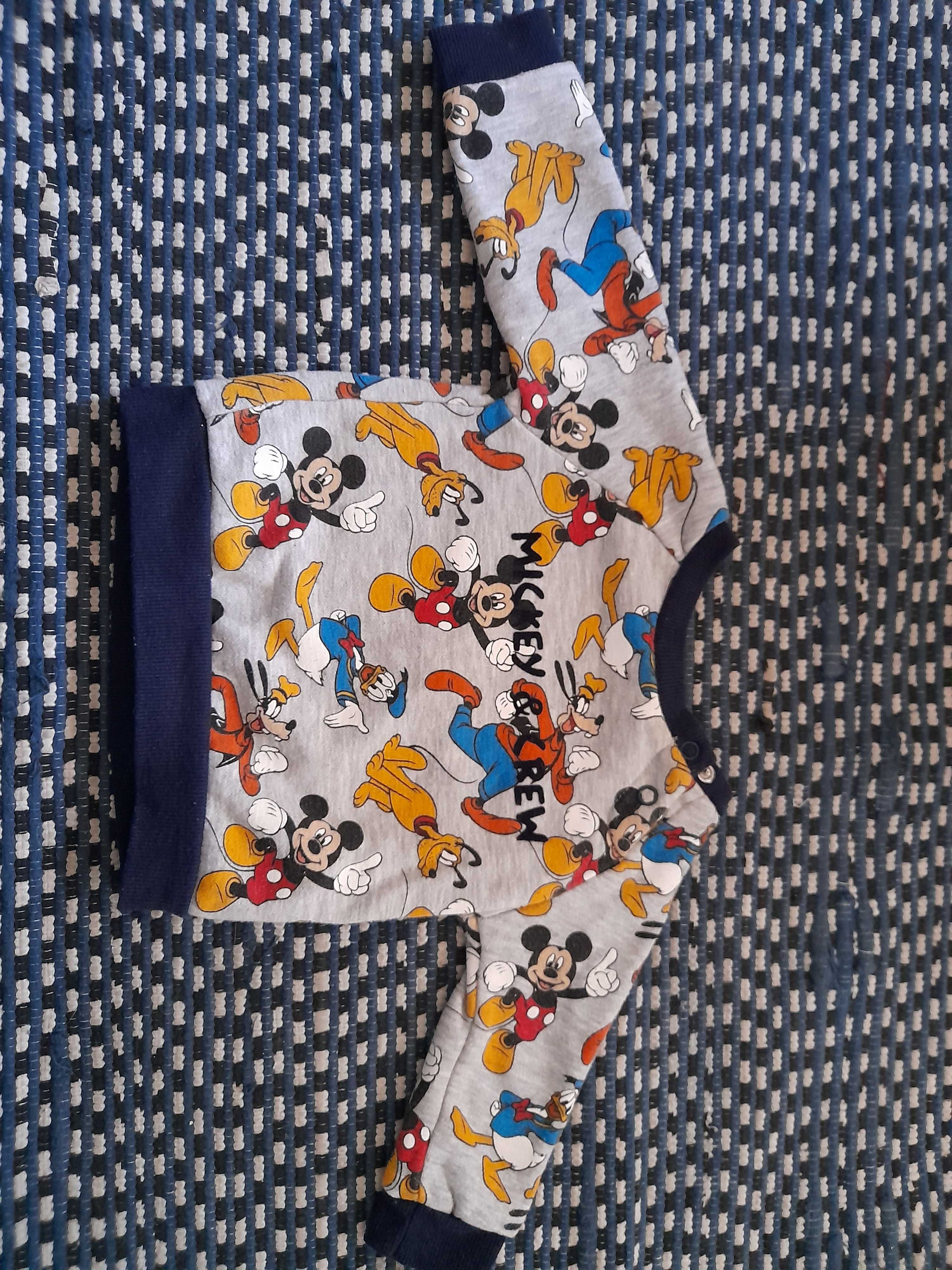 Roupa bebe 0-6m nova e outra praticamente nova