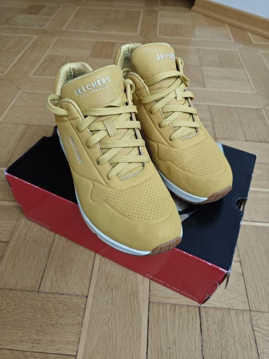 Кроссовки осенние Skechers