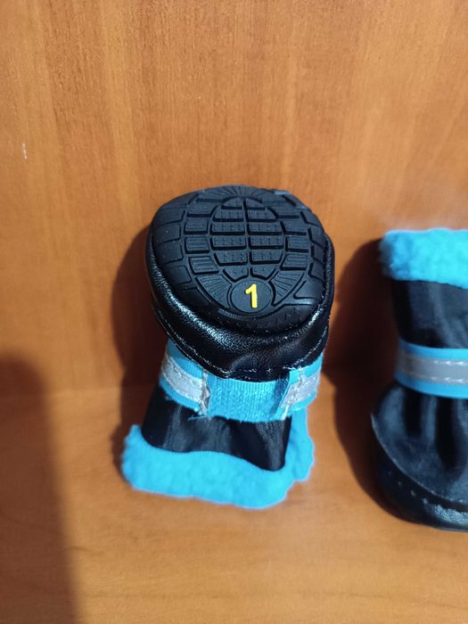 Взуття Черевики для собаки/кішки.