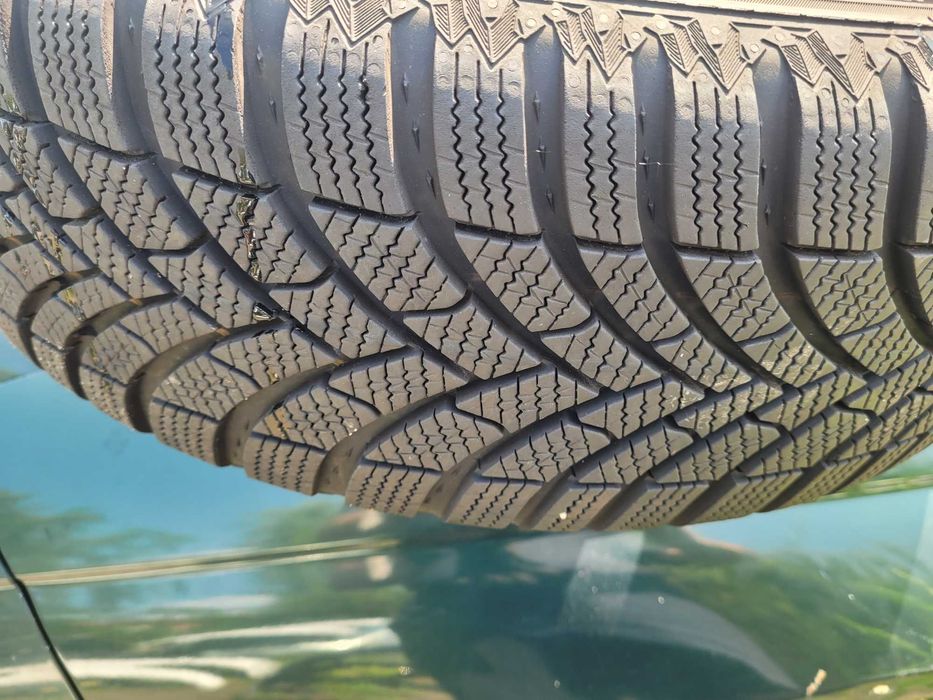 Koła zimowe Semperit 195/60R16H