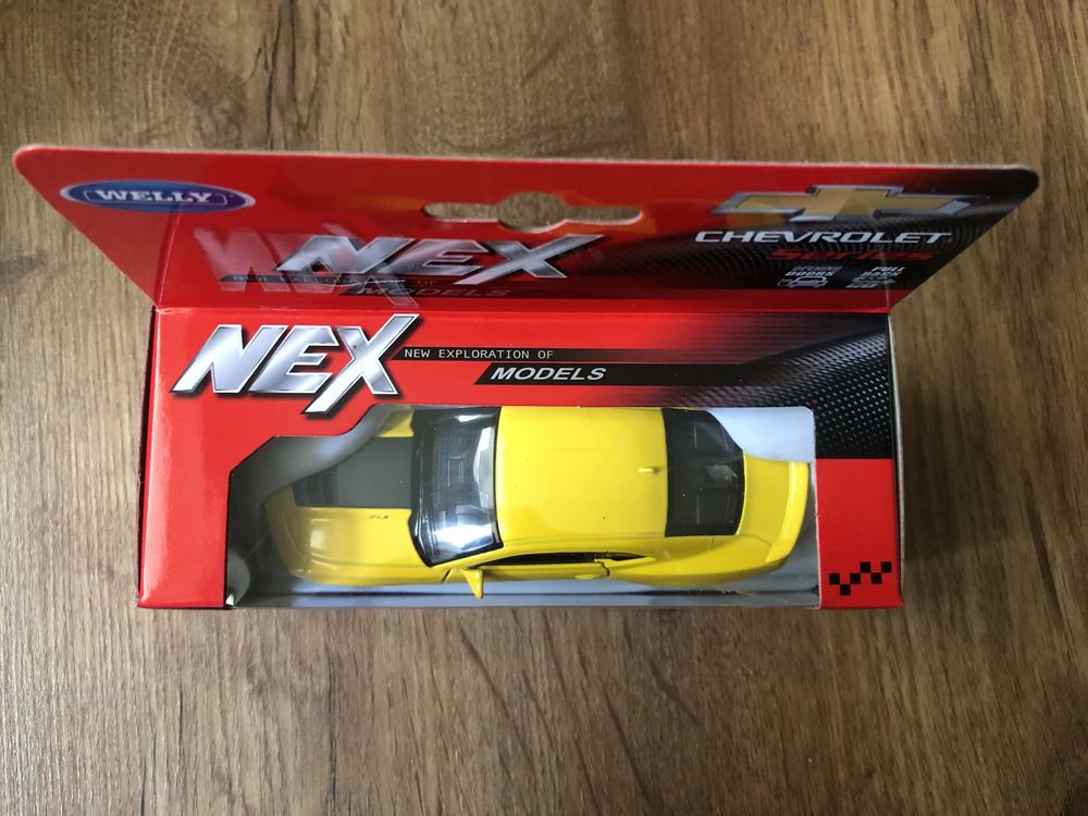 Модель Chevrolet Camaro Welly Nex