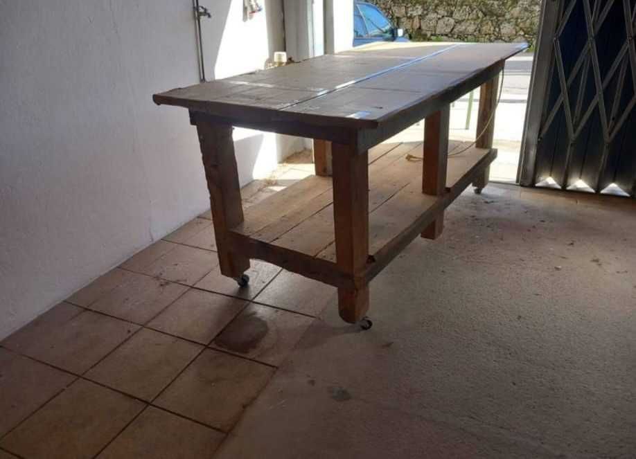 Bancada/mesa de trabalho