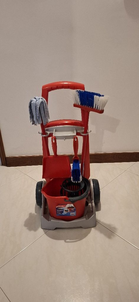 Quadro de giz e kit limpeza VILEDA