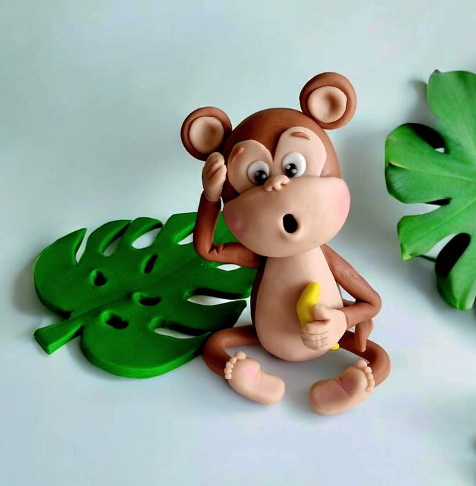 Małpka zoo dekoracja na tort wykonana z masy cukrowej Saracino