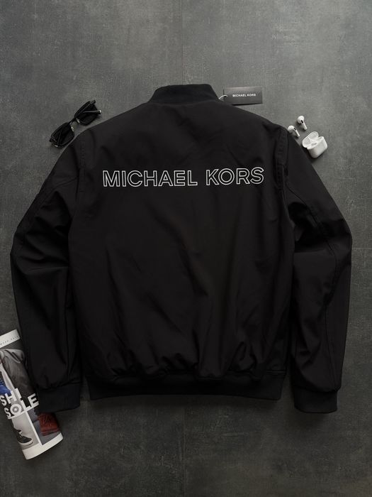 Куртка бомбер від Michael Kors