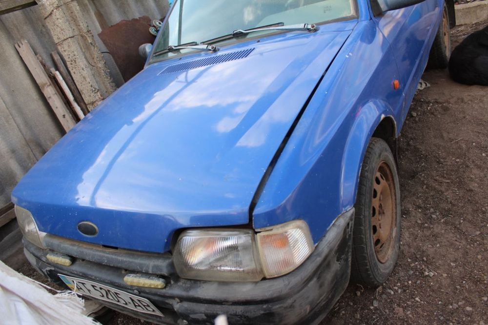Продам машины Ford Orion и ваз 2101