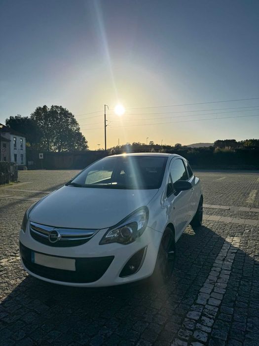 Opel Corsa Black Edition