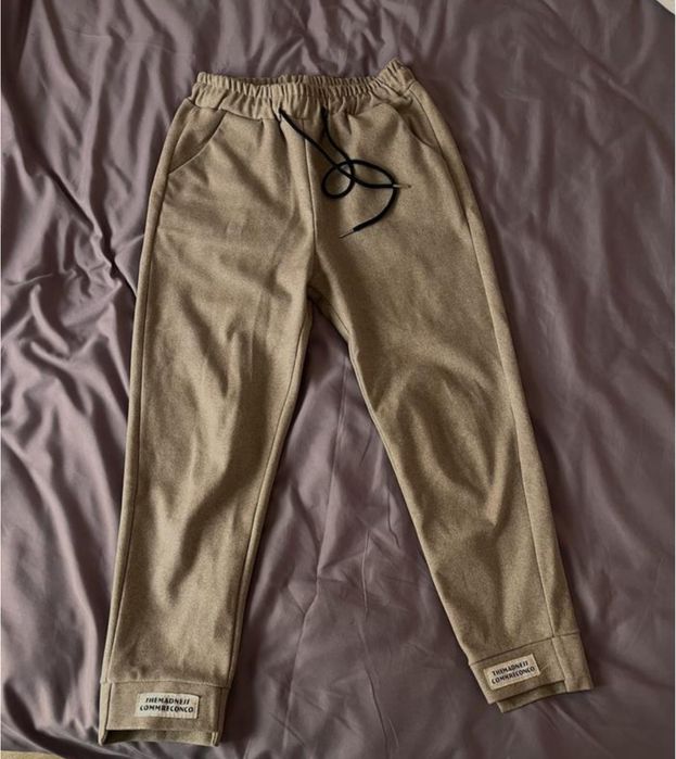 Жіночі штани (розмір М)