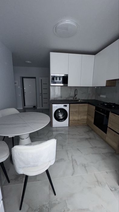 Перша здача! Укомплектована квартира з новим якісним ремонтом