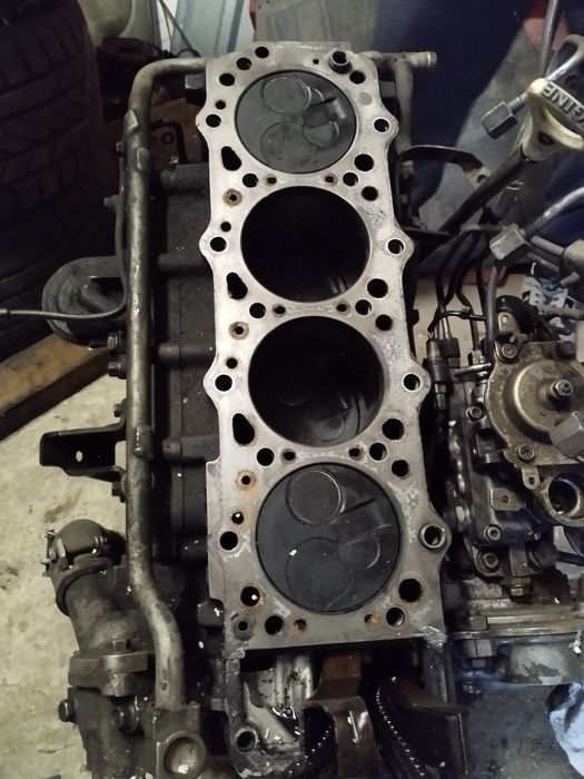 Продам блок двигуна Mitsubishi 4M40 2.8