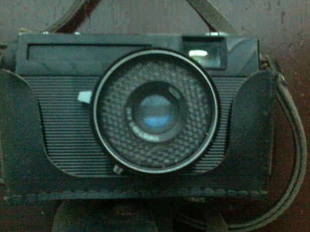 Продам пленочный фотоаппарат "Смена" производство СССР.