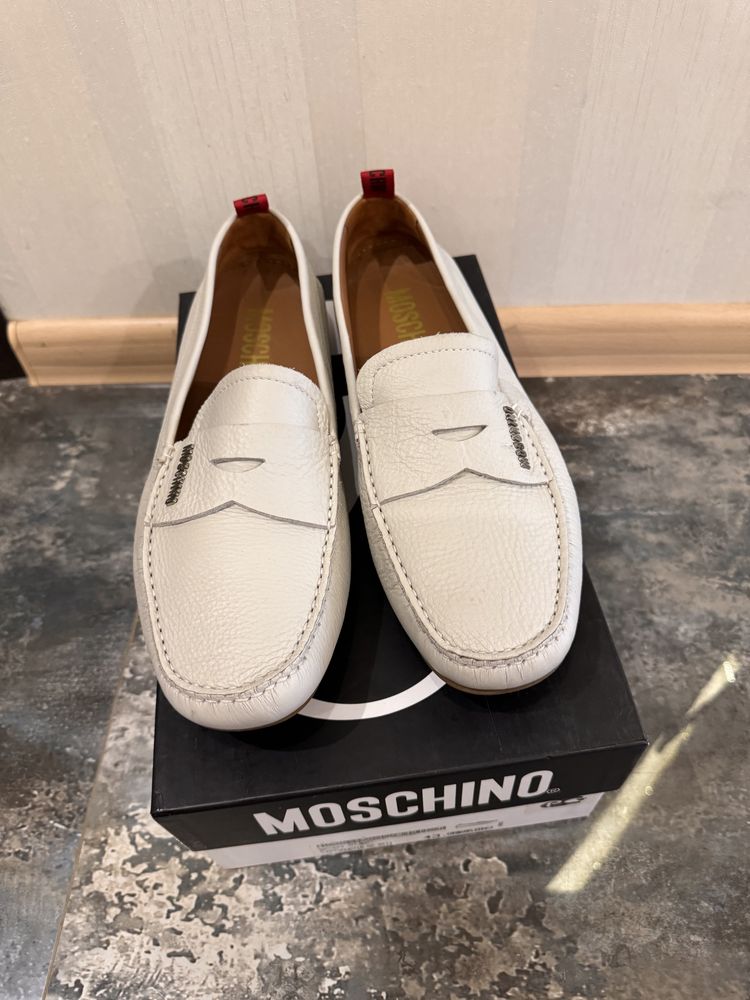 Продам мокасины “Moschino”