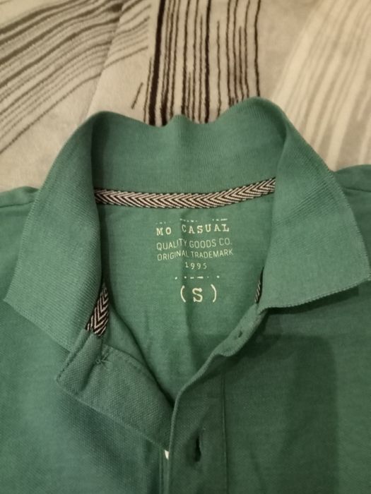 Polo tamanho S grande