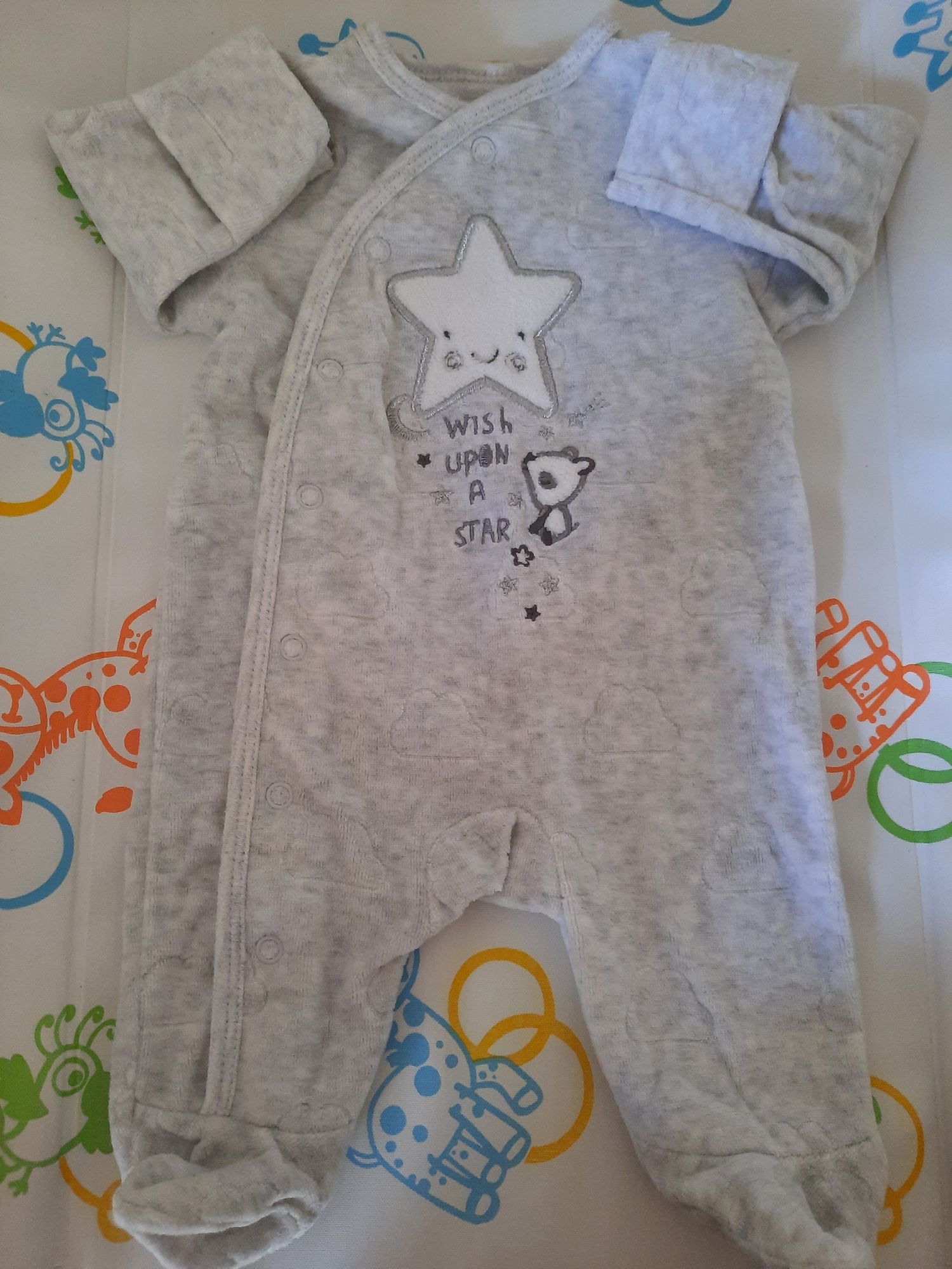 Vendo varios Babygrow