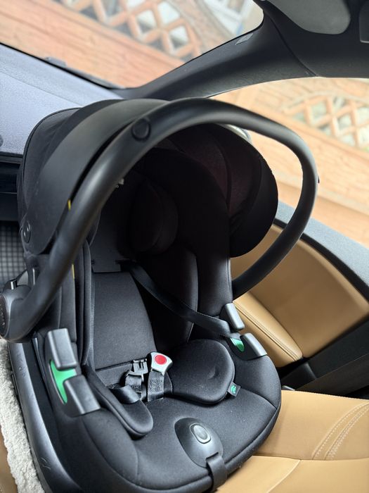 Аатолюлька для новогароджених з платіормою isofix