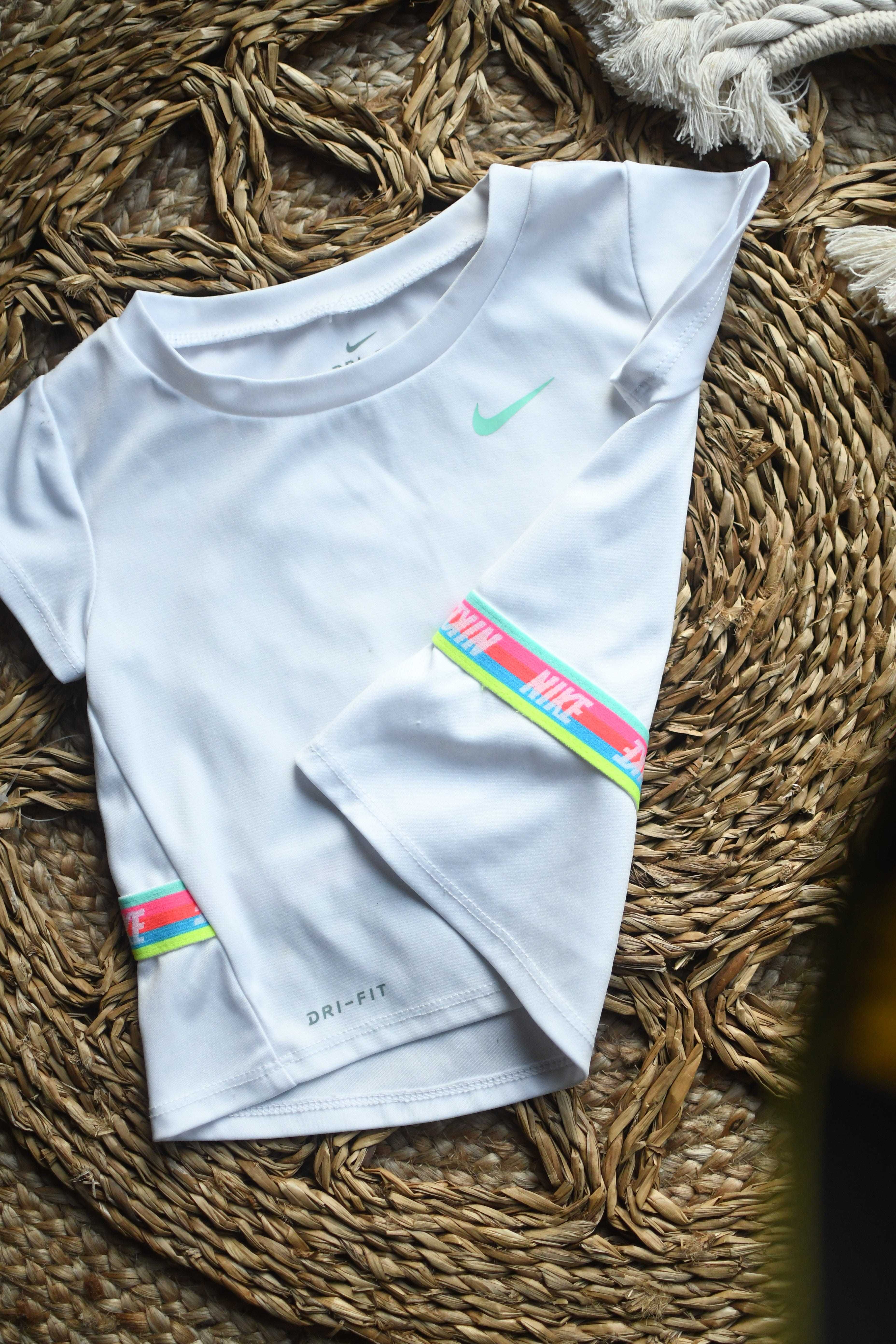 Bluzeczka sportowa NIKE neonowa