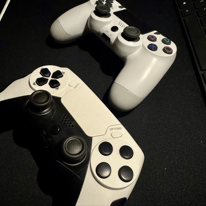 Playstation 4 Pro 1TB + 2 Comandos + 6 Jogos